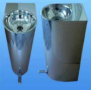 Фонтан питьевой полукруглый педальный ФПП-1 с ограничительным кольцом, 1 мм