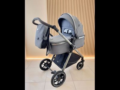 Детская коляска 3 в 1 Luxmom 560 Серый