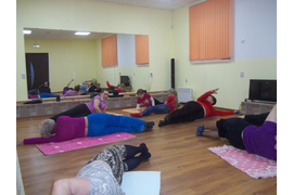 Оздоровительная гимнастика, в т.ч.  для людей старшего возраста и людей с ослабленным здоровьем.