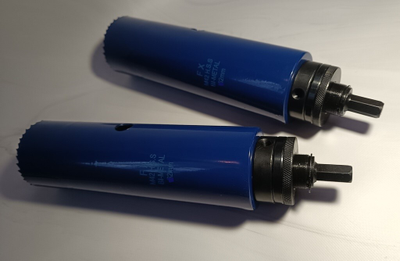 Коронка биметаллическая диаметр 52 мм глубина 200 мм + держатель с креплением шестигранник 13 мм для дрели