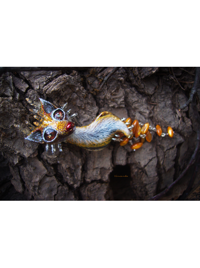 "Пятихвостая кицунэ, разжигающая пламя лисица", фэнтези-брошь в восточном стиле