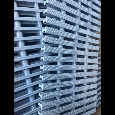 Переливная решетка для бассейна