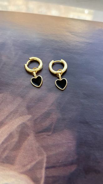 Серьги колечки с подвесками сердце Эмаль