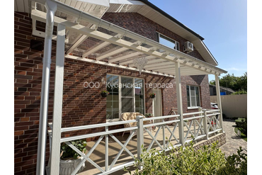 Терраса и ограждения ДПК, с навесом из поликарбоната