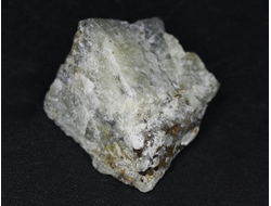 Гакманит (Содалит), светится в УФ, Россия, Мурманская обл. (22*21*15 мм, вес: 5,6 г) №26753