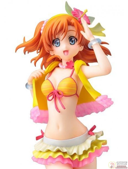 Фигурка 1/8 Хонока Косака (Honoka Kousaka Natsuiro egao de 1 2 Jump! ver.)