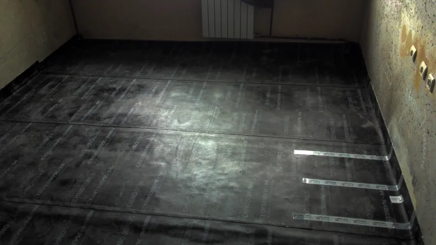 Битумная мембрана на войлочной основе предотвращает проникновение структурного шума