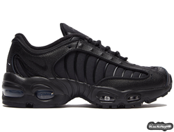 NIKE AIR MAX TAILWIND