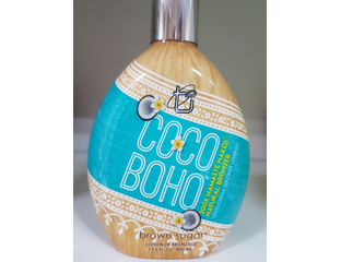 Девушка с кокосом. Девушка на острове. Coco boho. Coco boho. Coco boho.