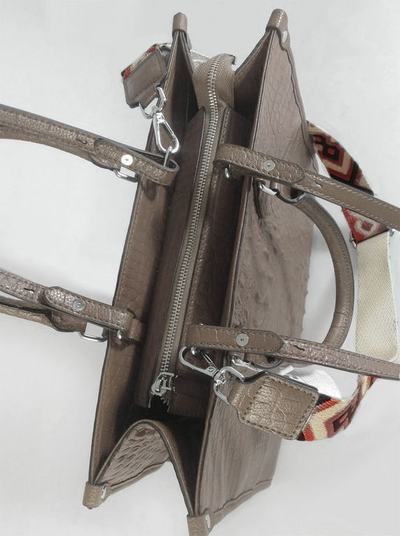 (АРТИКУЛ: 10134/1/5) СУМКА ЖЕНСКАЯ БОЛЬШАЯ, НАТУРАЛЬНАЯ КОЖА С ТИСНЕНИЕМ "КРОКОДИЛ", ТЕМНО-БЕЖЕВАЯ, РУЧКИ И РЕМЕНЬ ЧЕРЕЗ ПЛЕЧО