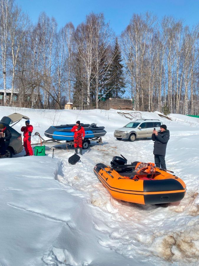 Лодки Таймень на снегу из ткани ПВХ 900