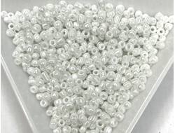 Бисер  Китай 10гр цвет № 121 белый блестящий