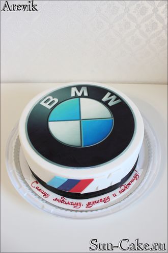 Торт с эмблемой BMW