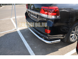 Защита заднего бампера угловая большая d76 для Toyota Land Cruiser 200 Executive Lounge (2020-...) обновленный