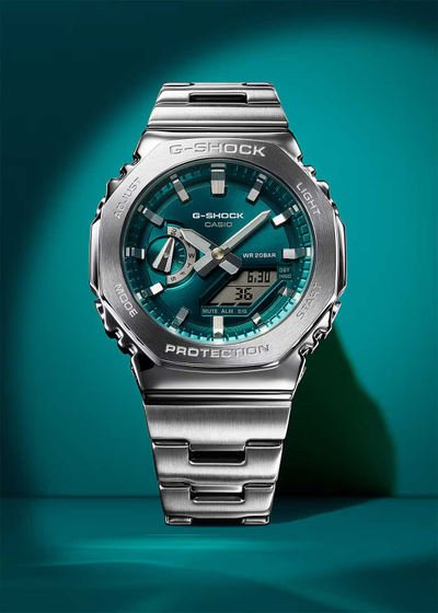 Часы Casio G-Shock GM-2110D-3A1