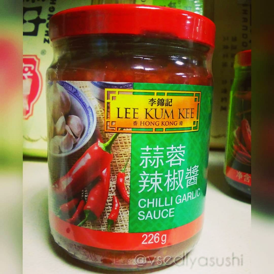 Соус ЧИЛИ ГАРЛИК Chili Garlic Sauce Lee Kum Kee 226 г