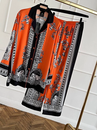 Пижама женская оранжевая с черным 46-48