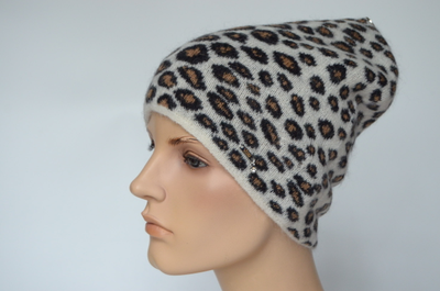 Пятнистая вязаная шапка леопард Vizio Италия 1027 CY белая