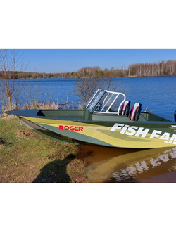 Катер из ПНД Fish Fanat 4600