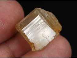 Топаз, кристалл, Россия, Забайкальский край (17*14*12 мм, 6,2 г) №36050