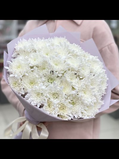 Букет из 11 кустовых белых хризантем