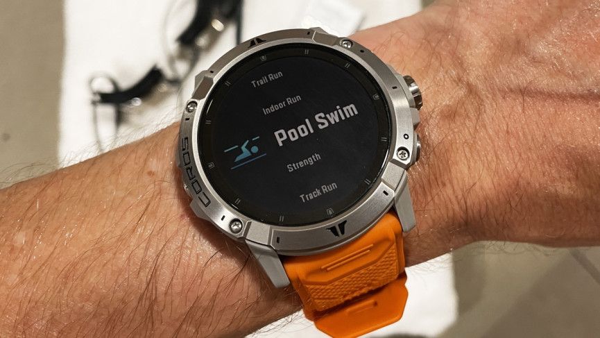 Обзор Coros Vertix 2: самая большая батарея в песочнице