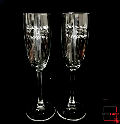 Набор фужеров на свадьбу в деревянной упаковке