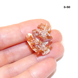 Ванадинит натуральный (щетка) №3-50: 24*21*20мм