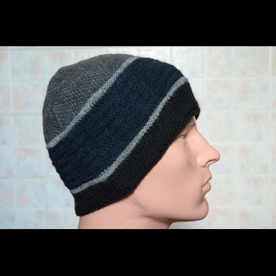 Разноцветная мужская шапка Vizio италия 5652 черно - сине - серая