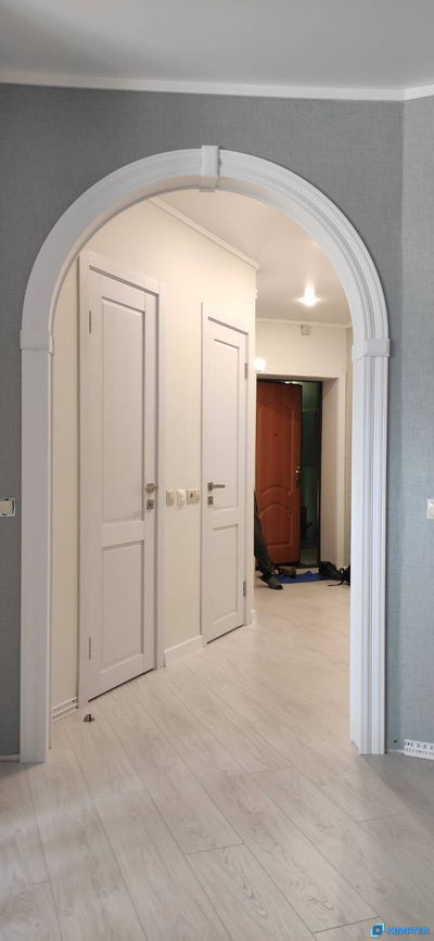 Межкомнатная арка с покрытием ПВХ Романская Дуб Монтана в интерьере 2 | КВИРТЕК