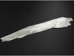 Брусит (немалит) светло-зеленый, волокнистый брусит, коллекционный образец, Россия, КЧР, Урупский район, м-ние Мощевая балка (123*19*3 мм, 4 г) №29698