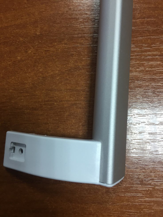 Ручка скоба для двери холодильника Атлант (серебристо белая)