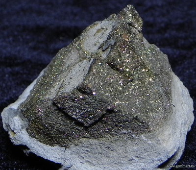 Пирит, "спектропирит", в полости конкреции. Россия. 57*47*43мм