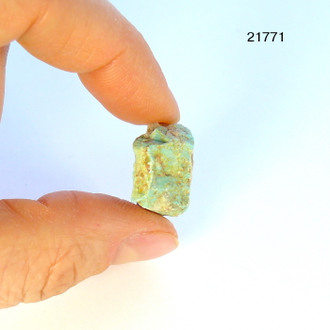 Бирюза натуральная (необработанная) Казахстан арт.21771: 4,3г - 19*18*11мм