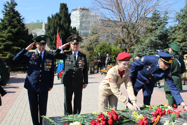 Сквер Славы 11.04.2022 г