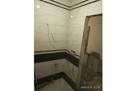 укладка плитки с декором из мозаики по эскизу заказчика