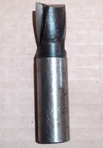 Фреза концевая ц/х 18 мм (2 зубьев) Р6М5