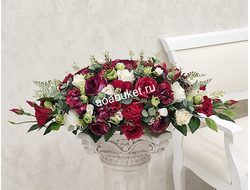 Волнующе неповторимая композиция из искусственных цветов высочайшего качества № УНС044/восхитительна