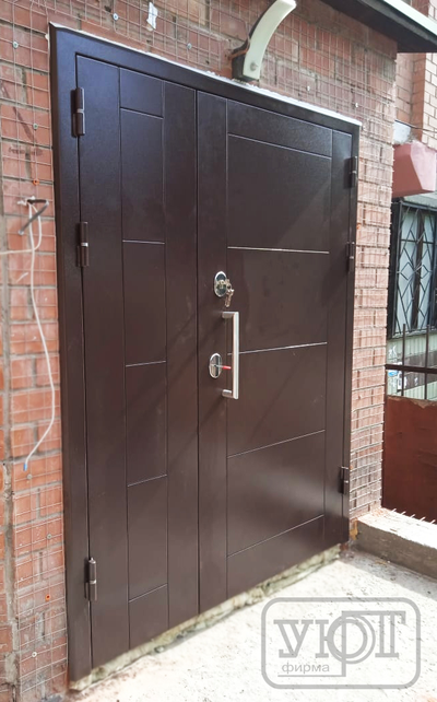 №57. Входная дверь. Профильная конструкция без объёмной филёнки