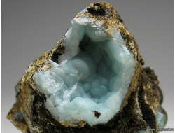 Коллекционные натуральные минералы, самоцветы, камни, горные породы ...