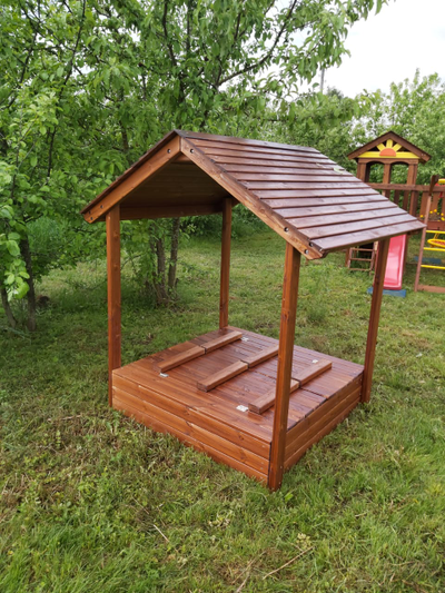 Песочница Выше Всех Ладушки с крышей