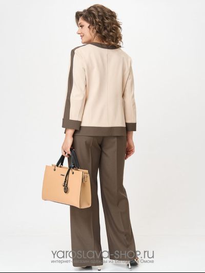 Женский классический трикотажный костюм