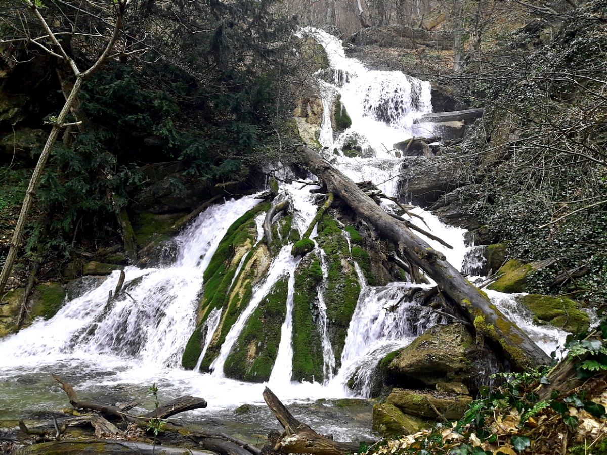 Водопады Хапхальского ущелья