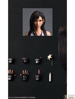 Фигурка Тифа Локхарт (Tifa Lockhart Play Arts Shin)