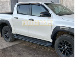 Защита штатного порога с покрытием «раптор» d42 для Toyota Hilux Black Onyx 2020-
