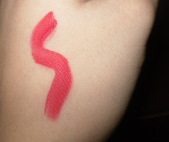 Стойкая помада - блеск E.L.F. Studio Lip Stain 82508 Red Carpet