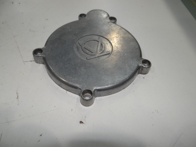 Правая крышка двигателя Д 8