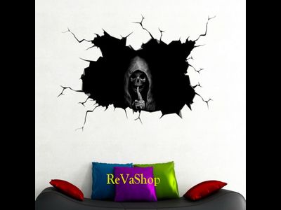 3D наклейка на автомобиль в виде страшного черепа