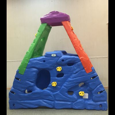 Детский скалодром «Альпинист»