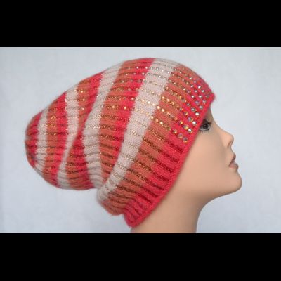 Vizio 6817 шапка Италия женская красная с украшениями